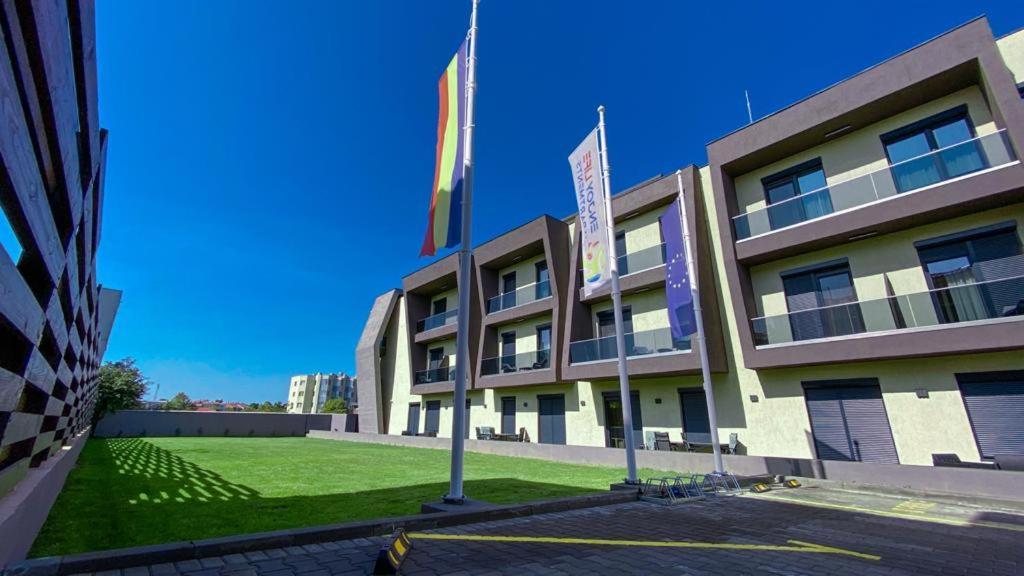Enjoy Life Apartments Текиргьол Екстериор снимка